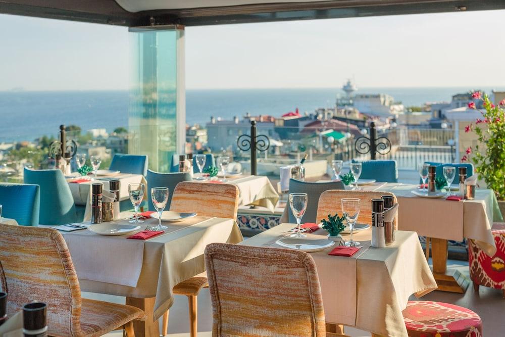 Tria Elegance Istanbul Hotel Exterior photo