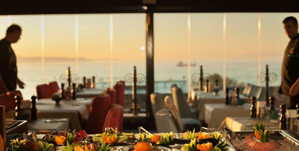 Tria Elegance Istanbul Hotel Exterior photo