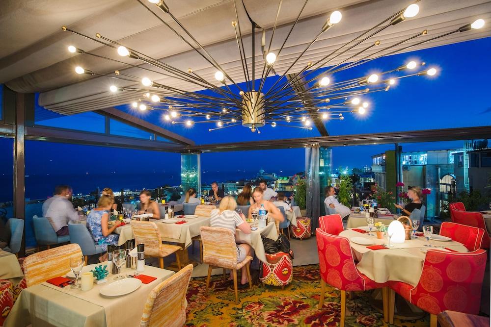 Tria Elegance Istanbul Hotel Exterior photo