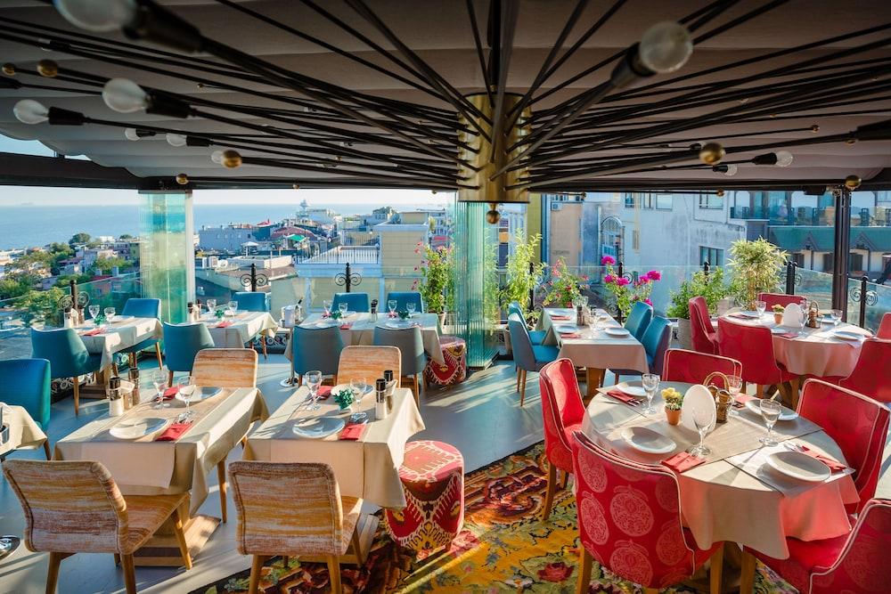 Tria Elegance Istanbul Hotel Exterior photo
